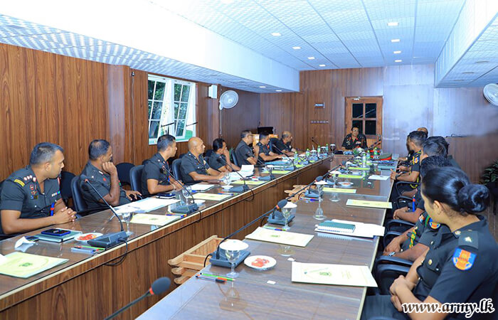 SLAVF Commandant Receives Updates on Diyatalawa VFTS