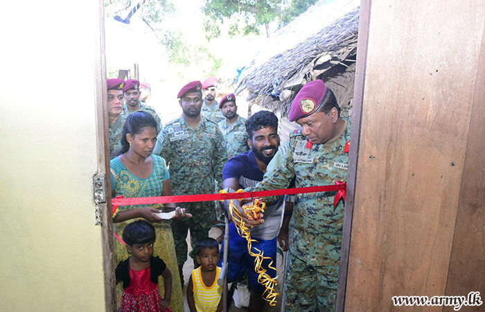 2 CR Troops Erect New Home for a Needy Family in Kilinochchi