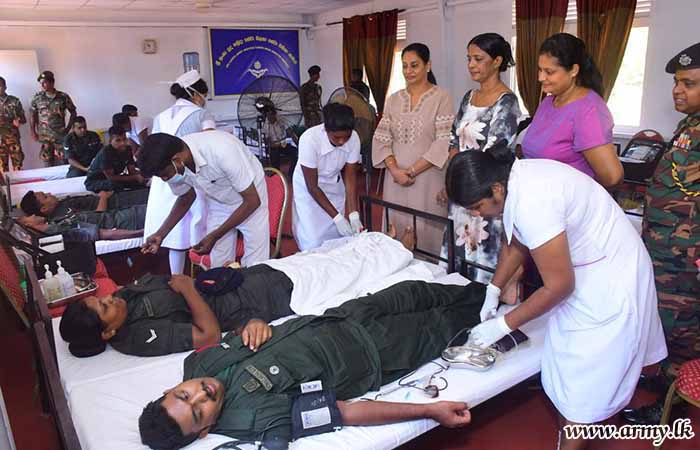 Over 200 SLASC Officers & Other Ranks in Jaffna Donate Blood to Patients