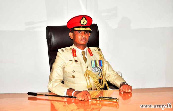 64 Division's New GOC Assumes Duties
