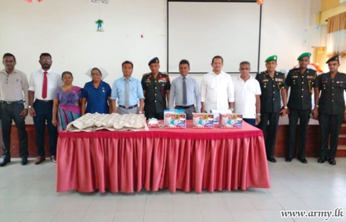 143 Infantry Brigade Initiative Provides Air Mattresses to Puttalam Patients