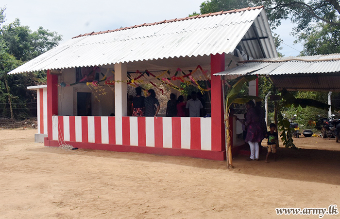 Villagers & Chief Priest in Kombavil Appreciate Army’s ‘Kovil’ Renovation Project  