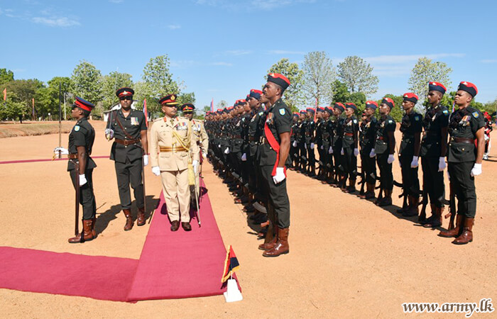 Promoted GOC Given Formal Military Salute in Punani