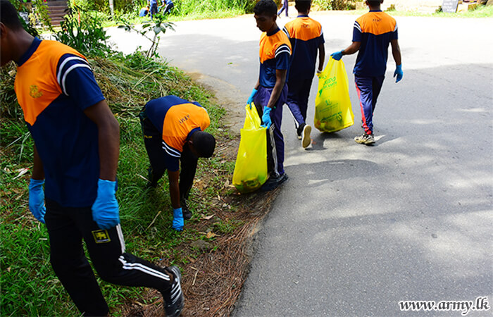 SFHQ-Central Troops Help Clean Tourist Resort, Ella 