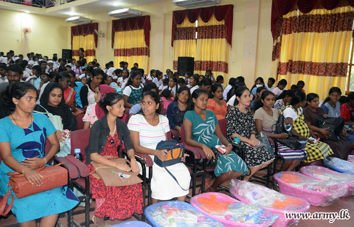 500 Wanni Students & Pregnant Women thru SFHQ-Wanni Given Incentives & Nutrients