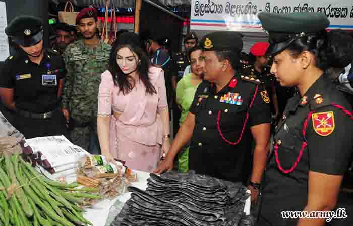 යුද්ධ හමුදා කෘෂිකර්ම හා පශුසම්පත් බලකා සේවා වනිතා ශාඛාව මගින් අත්කම් නිර්මාණ ප්‍රදර්ශනයක් පවත්වයි