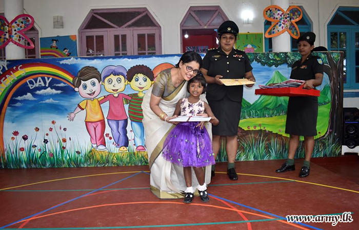 මින්නේරිය ‘විරු කැකුළු’ පෙර පාසල  ලෝක ළමා දිනය සමරයි