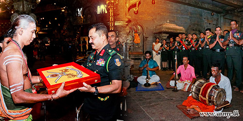 Hindu ‘Aashirwada’ Pooja Invokes Blessings on Forthcoming Army Anniversary