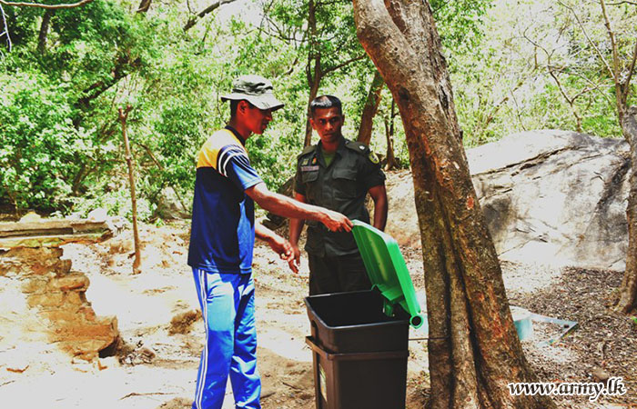 SFHQ-East Organizes Donation of Garbage Bins to Dimbulagala Monastery