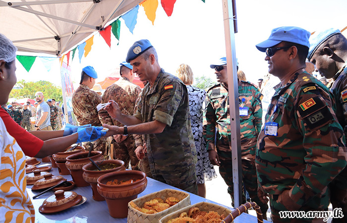 ලෙබනනයේ එක්සත් ජාතීන්ගේ අතුරු බලකා (UNIFIL) මූලස්ථානයේ සේවය කරන විවිධ ජාතීන් ගේ සූපශාස්ත්‍ර ප්‍රදර්ශනයක්