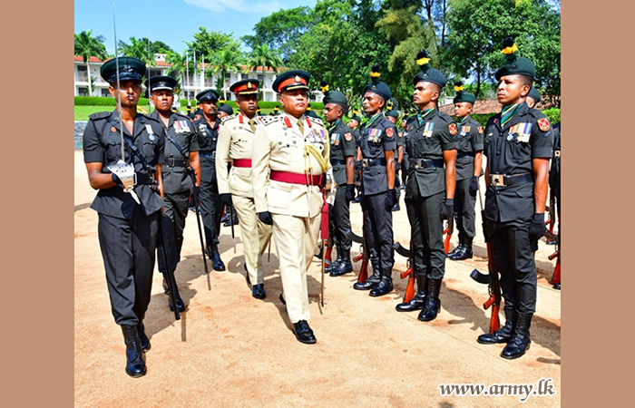 இலங்கை சிங்க படையணியின் பிரிகேடியர் ஆர்.டபிள்யூ.கே ஹேவகே அவர்களுக்கு பிரியாவிடை 