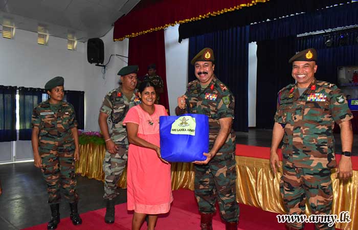 SF – East Troops Provide Nutrients & Dry Ration Packs to Pregnant Women