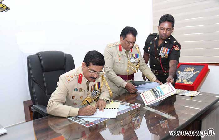 SLAOC New Colonel Commandant Begins His Duties 