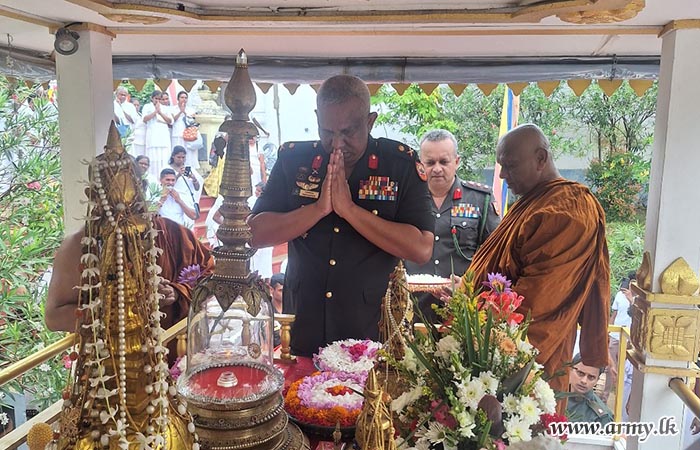 Deegawapiya 'Sacred Omniscient Relics' & 'Crest-Gem' Reach Beliatta for Exposition 