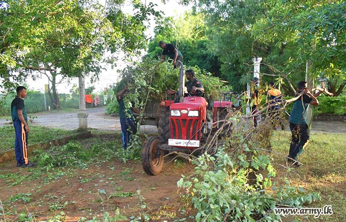 12 Infantry Division Troops with Devotees Join 'Katina Poojawa’