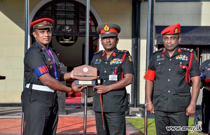 SLCMP Felicitates Silver Medalist in Asian Para Games 