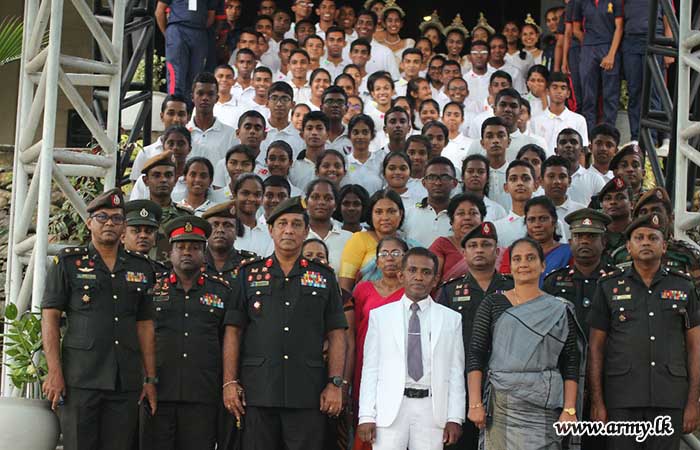 ශ්‍රී ලංකා යුද්ධ හමුදා ඉංජිනේරු සේනාංකයේ භටපිරිස්හි මූලිකත්වයෙන් නායකත්ව පුහුණු වැඩසටහනක්