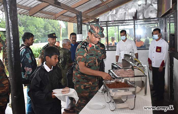 64 Infantry Division's Anniversary Programme Provides Breakfast Treat to Civilians