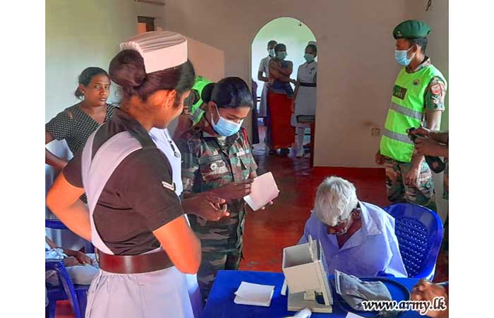 Landslide Victims in Koslanda Provided Medical & Mental Consultations  