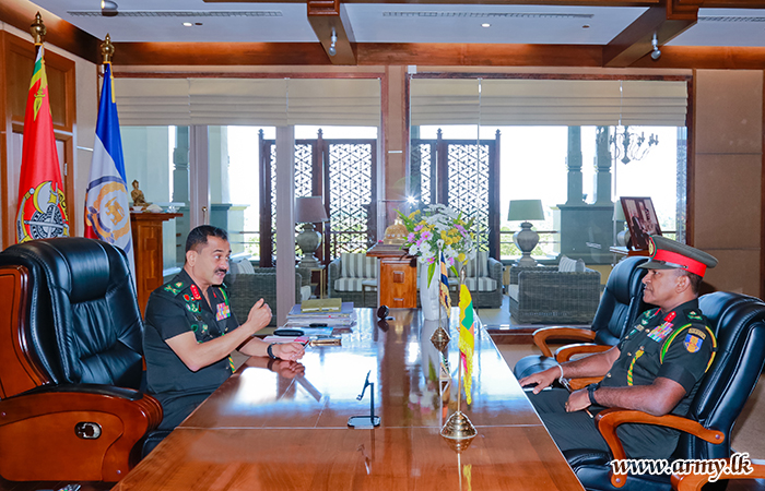 New Chief of Staff Calls on Commander of the Army