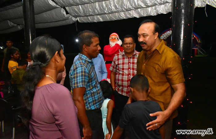 SFHQ - East Brings Christmas & New Year Spirits to Troops & Family Members