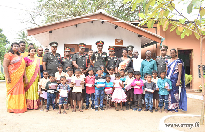 9 SLNG Troops Construct Facilities for Preschoolers in Puthukkudiyiruppu
