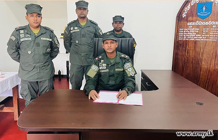 New Commandant of Airmobile Training School Assumes Duties