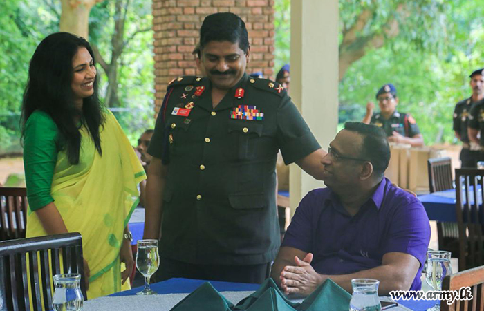இலங்கை பீரங்கி படையணி சேவை வனிதையர் மிஹிந்து செத் மெதுரவிற்கு விஜயம் 