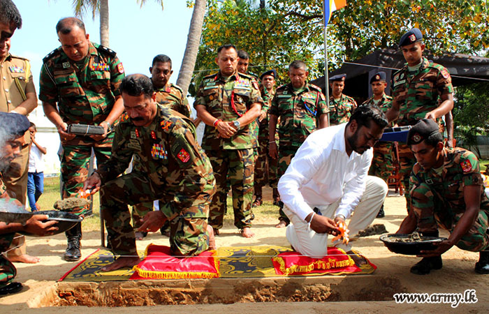 11 SLE Troops Begin Construction of a Shrine Room at Nawatkuli