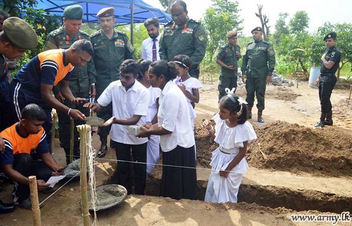 22 வது காலாட் படைப்பிரிவினால் வறிய குடும்பங்களுக்கு வீடு 