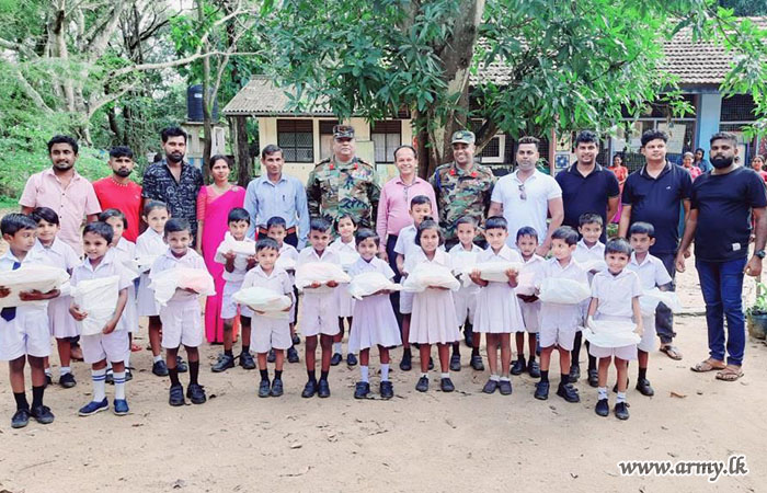 கிழக்கு முன்னரங்கு பராமரிப்பு பகுதி படையினரால் திபுலாகல மாணவர்களுக்கு உதவி