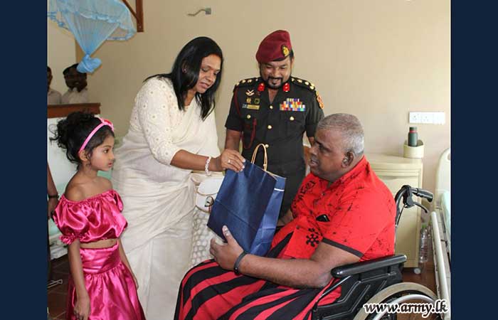 இராணுவ புலனாய்வு படையணி சேவை வனிதையர் கம்புருப்பிட்டிய போர்வீரர்களை சந்திப்பு