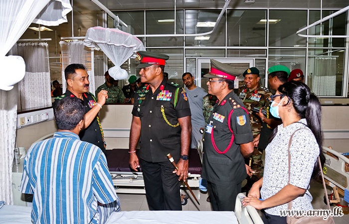 Commander of the Army Visits Injured Officer and Soldier at Army Hospital