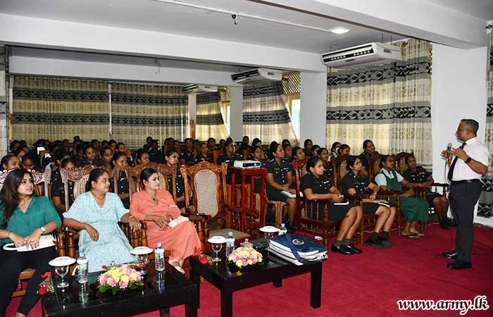 ශ්‍රී ලංකා යුද්ධ හමුදා කාන්තා බලකා සේවා වනිතා ශාඛාවේ මූලිකත්වයෙන් ‘චර්ම රෝග’ පිළිබද දැනුවත් කිරීමේ වැඩමුළුවක්