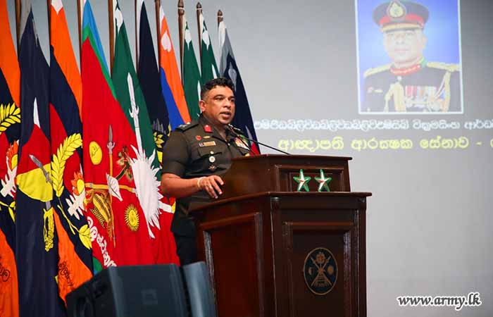 Commander SF - J Addresses Senior Non-Commissioned Officers