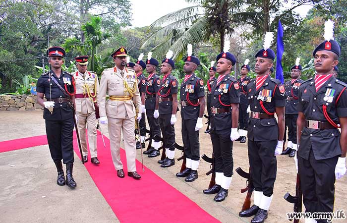 11 පාබල සේනාංකයේ 14 වන සංවත්සර දිනය අභිමානවත් අයුරින් සැමරේ