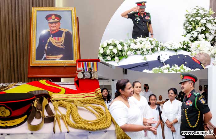 Commander Pays Last Respect to Late Major General D.S.K Wijesooriya (Rtd)