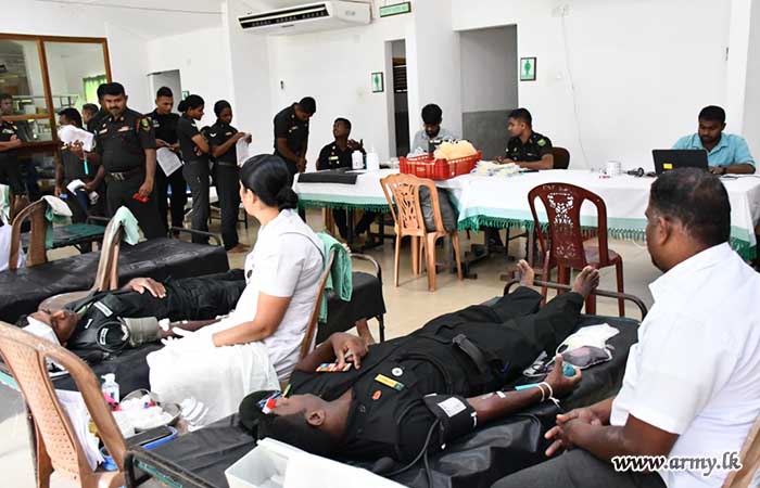 SF-Wanni Troops Donate Blood to Vavuniya District General Hospital