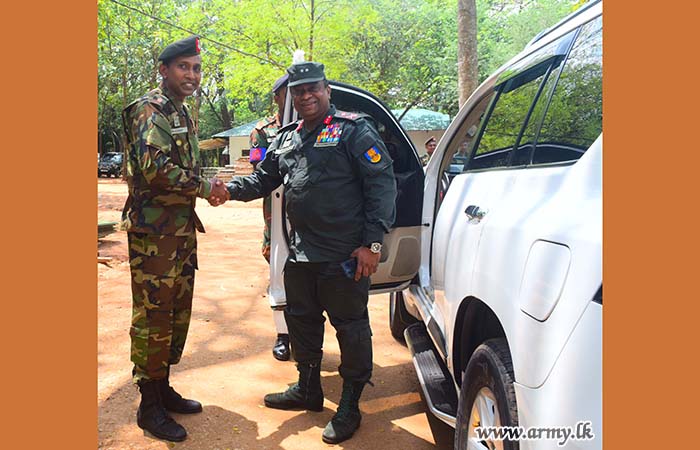 DGGS and Colonel of the Regiment (SLLI) Visits 4th Battalion of Sri Lanka Light Infantry (SLLI)