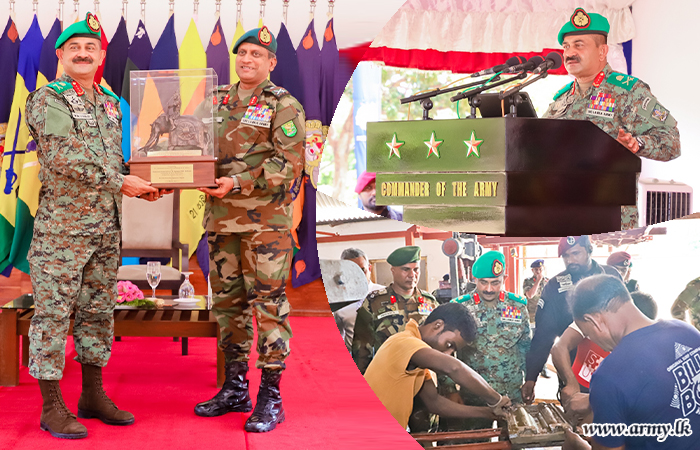 Commander of the Army Visits Mullaitivu Camp