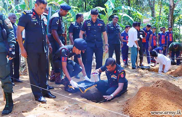 6 Sri Lanka Artillery Lays Foundation for Needy Family's Home