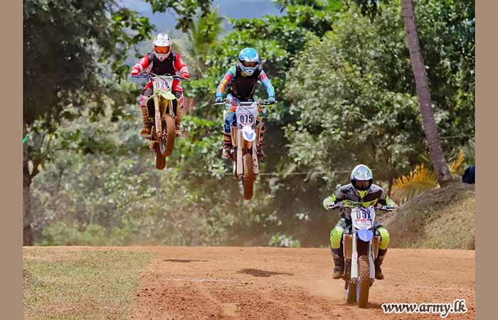 ‘විජයබාහු මෝටර්ක්‍රොස් - 2024’ තරඟාවලිය සාර්ථකව අවසන්