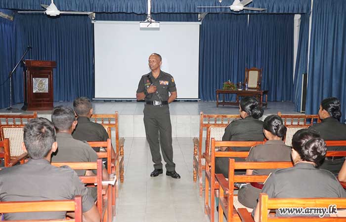 2 (V) SLAGSC Conducts Lecture on Presentation Skills