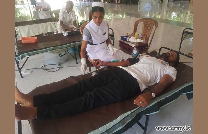 Troops of Special Forces Regiment Donate Blood