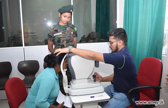 56 Infantry Division Holds Eye Clinic for Bogaswewa Residents