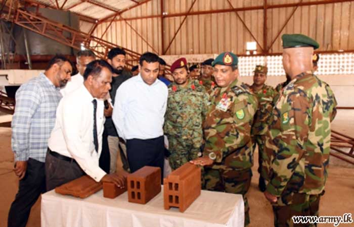 The State Minister of Defence Visits the Oddusudan, Kulamurippu Tile Factory