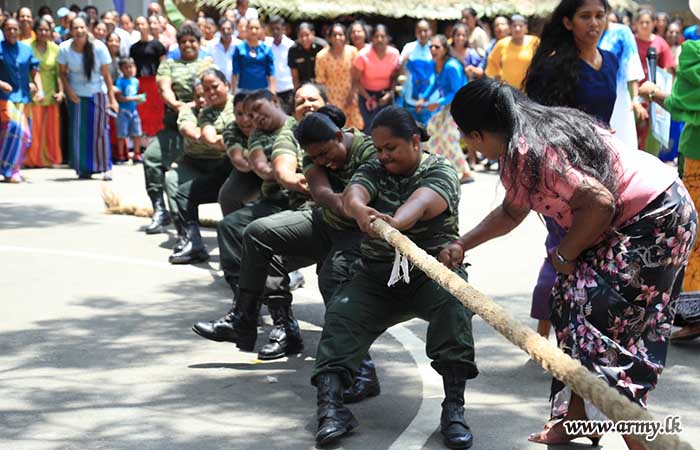 ශ්‍රී ලංකා යුද්ධ හමුදා කාන්තා බලකාය වෙතින් අලුත් අවුරුදු සැමරුම් උත්සවයක්