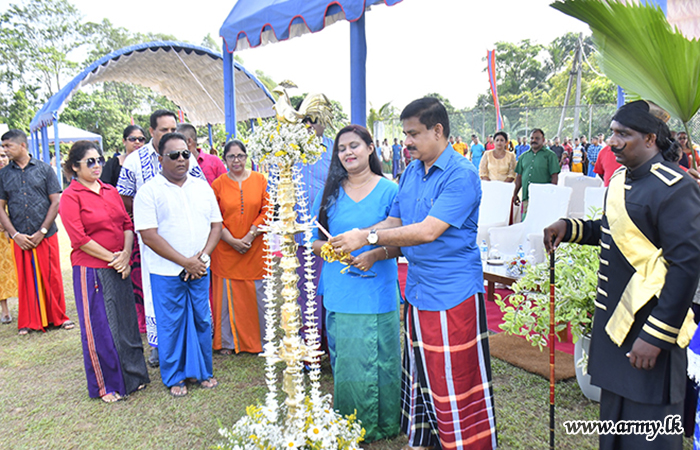 இலங்கை இராணுவ போர் கருவி படையணியின் புத்தாண்டு கொண்டாட்டம்