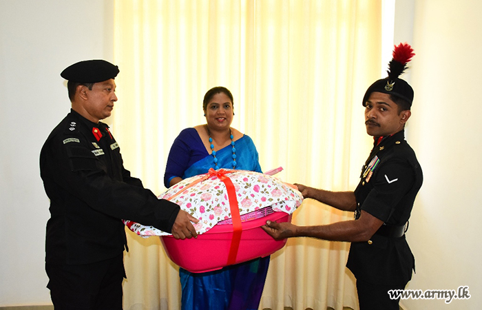 විශේෂ බලකා සේවා වනිතා ශාඛාවෙන් ගර්භනී කාන්තාවන් සඳහා පරිත්‍යාග වැඩසටහනක්