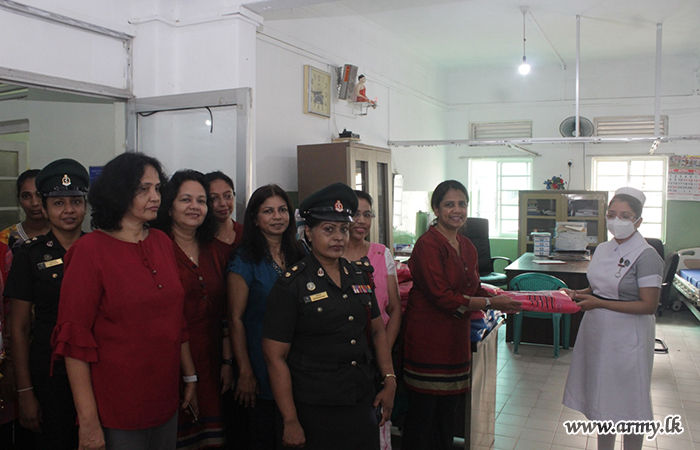 ශ්‍රි ලංකා යුද්ධ හමුදා වෛද්‍ය බලකා සේවා වනිතා ශාඛාවේ මුලිකත්වයෙන් අපේක්‍ෂා රෝහලවෙත අත්‍යවශ්‍ය ද්‍රව්‍ය ප්‍රධානය කිරීමේ වැඩසටහණක්